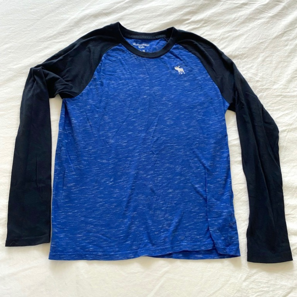 Abercrombie kids raglan sleeve long T, size 15/16